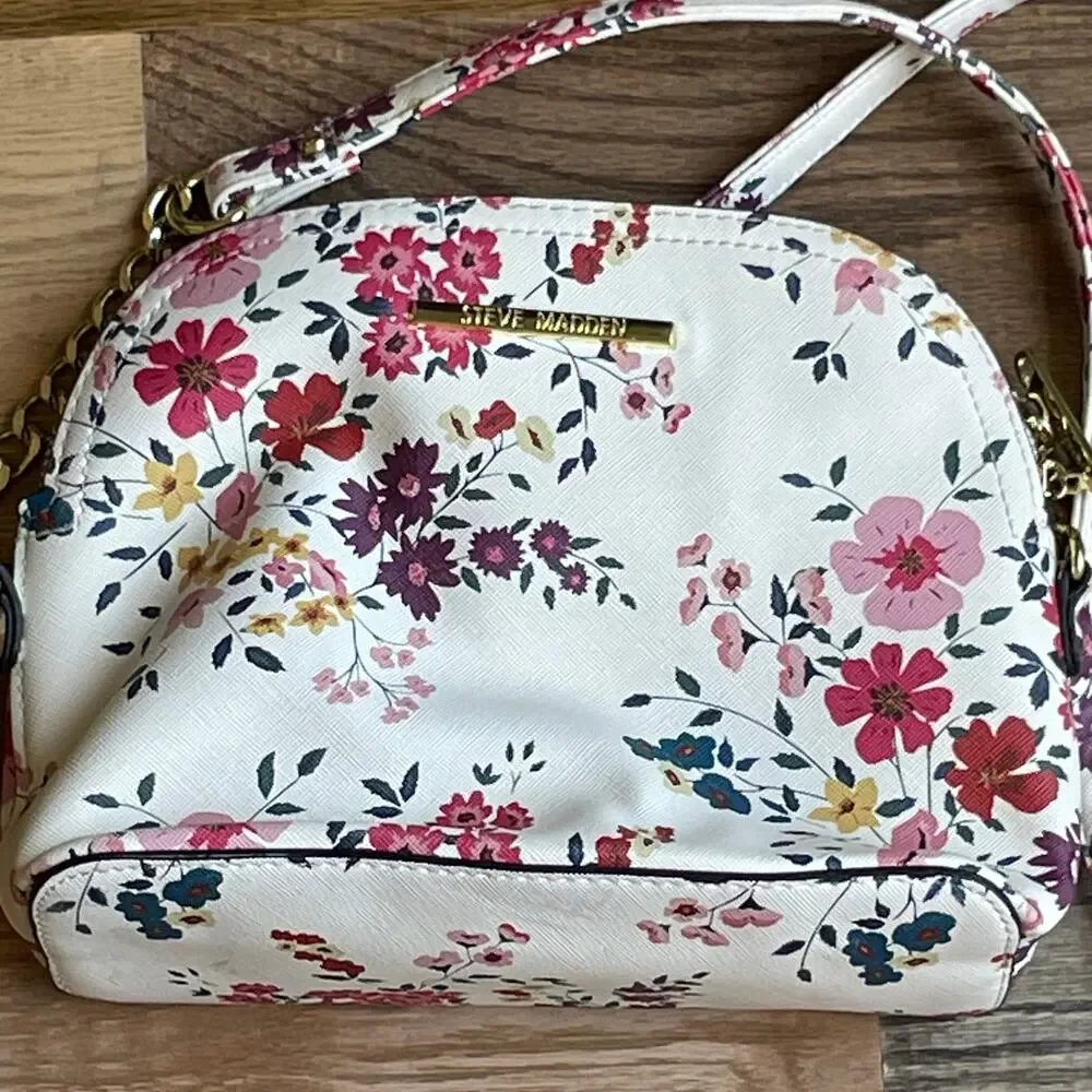 Steve Madden Floral Crossbody Bag Ivory Gold Chain Camera Purse